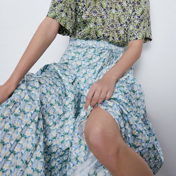 Zara floral pleated skirt - Picture 6 of 8